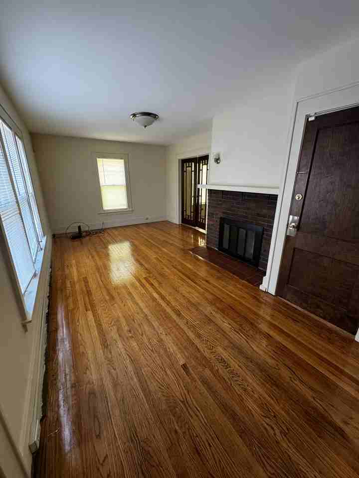 3723 S Salina St #NA - Photo 3 of 9