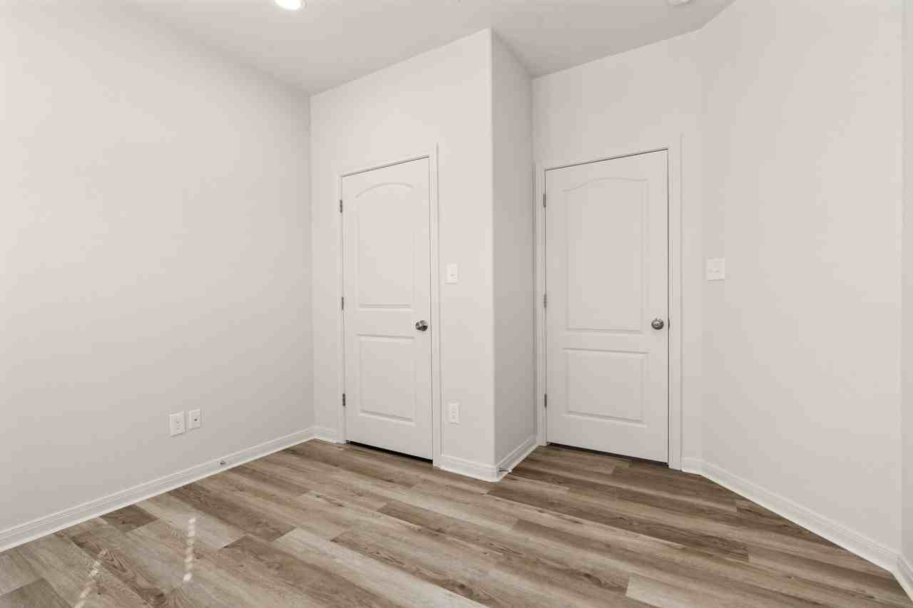 301 W Panther Way Apt 1302 #NA - Photo 7 of 30