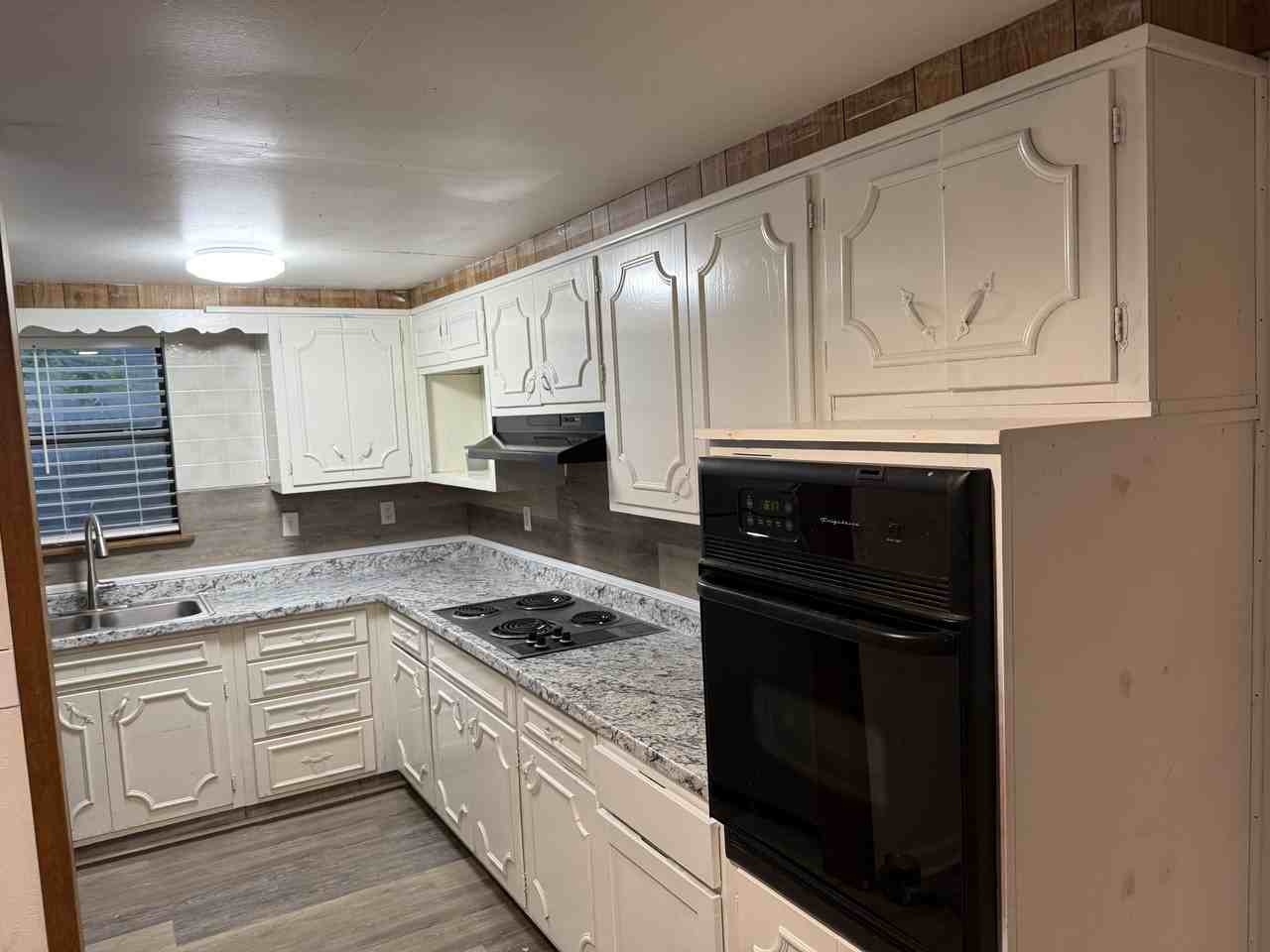401 Murdock St #NA - Photo 3 of 11