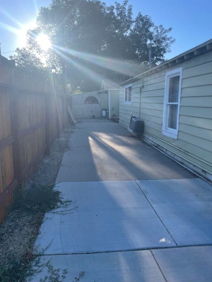 N Carson St - Photo 2 of 14