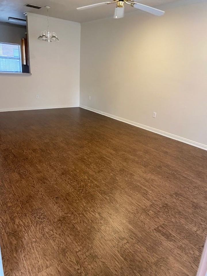 2208 N Carroll Blvd #2 - Photo 2 of 16