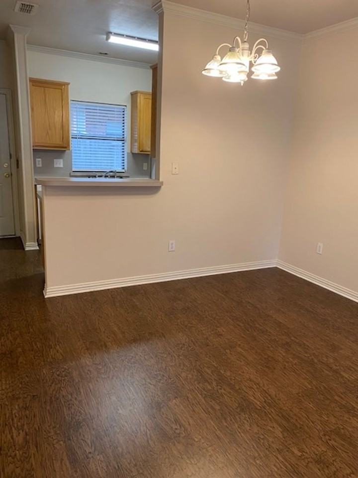 2208 N Carroll Blvd #2 - Photo 3 of 16