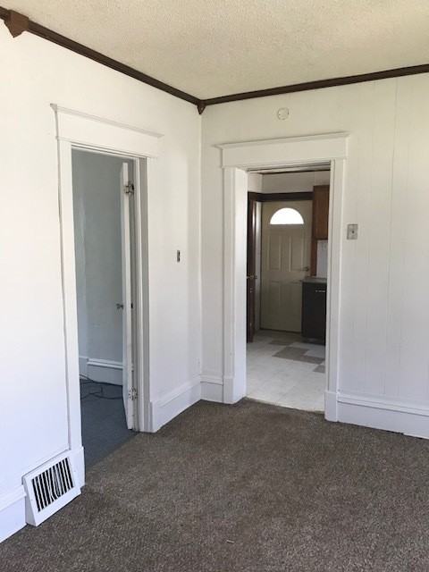 520 Adams Street - Photo 3 of 5