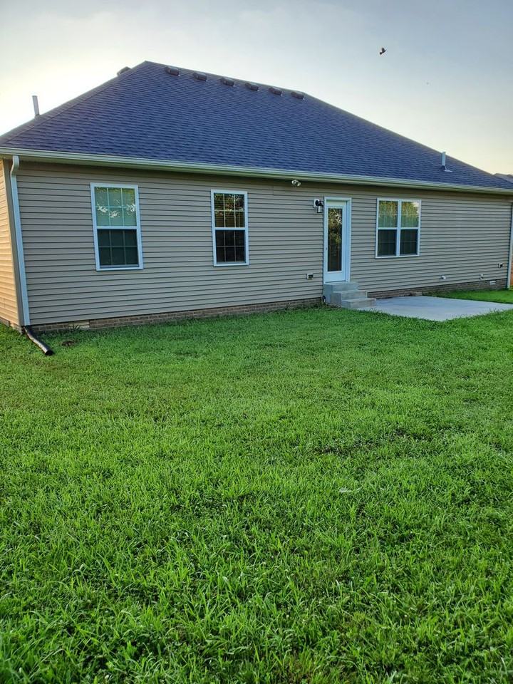 357 Paige Ave - Photo 5 of 24