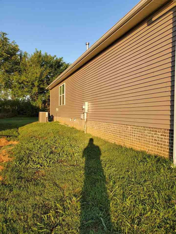 357 Paige Ave - Photo 7 of 24
