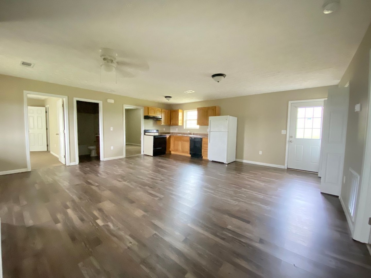 2014 Jonathon Dr - Photo 5 of 17