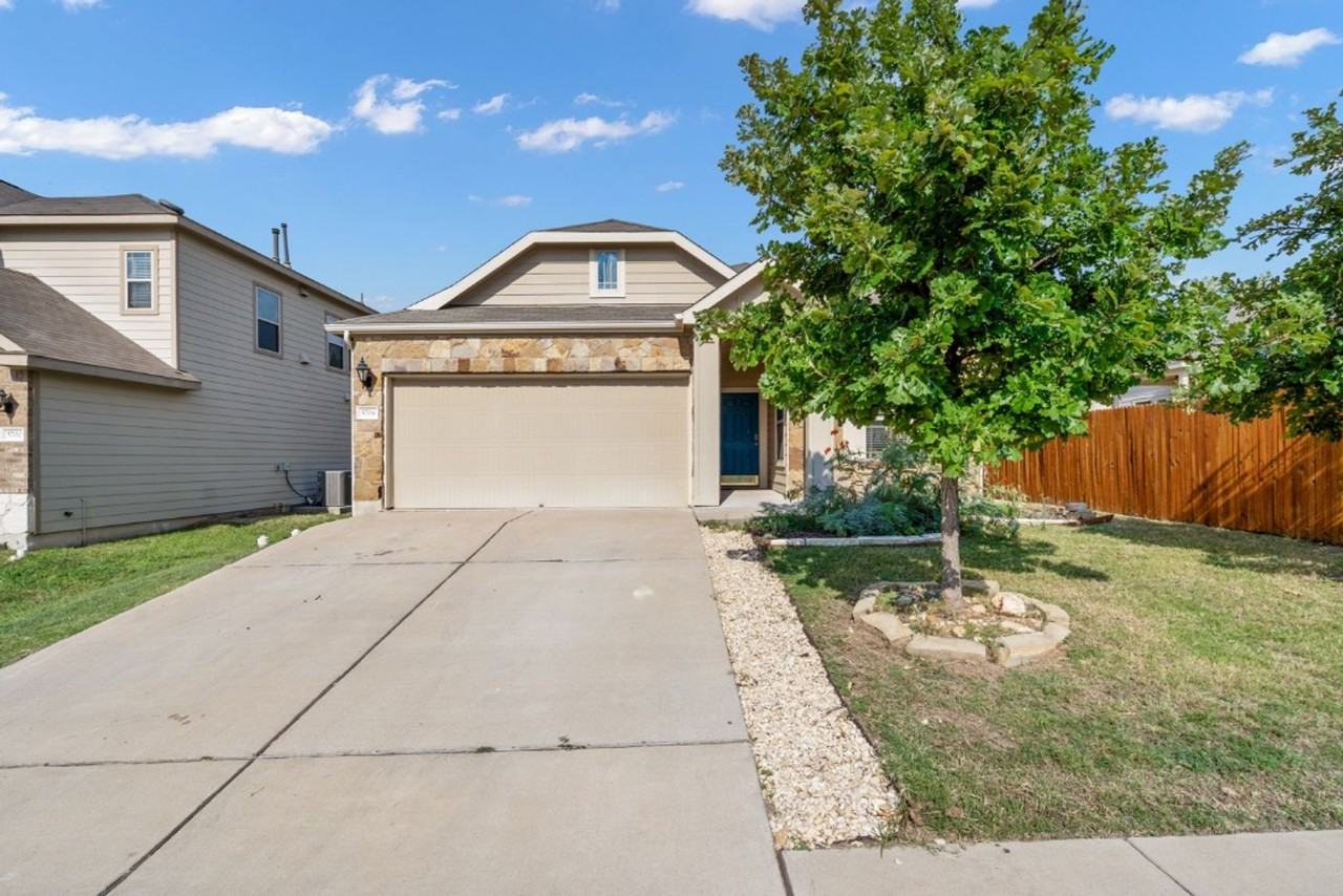 5704 Arbor Hills Lane - Photo 3 of 32