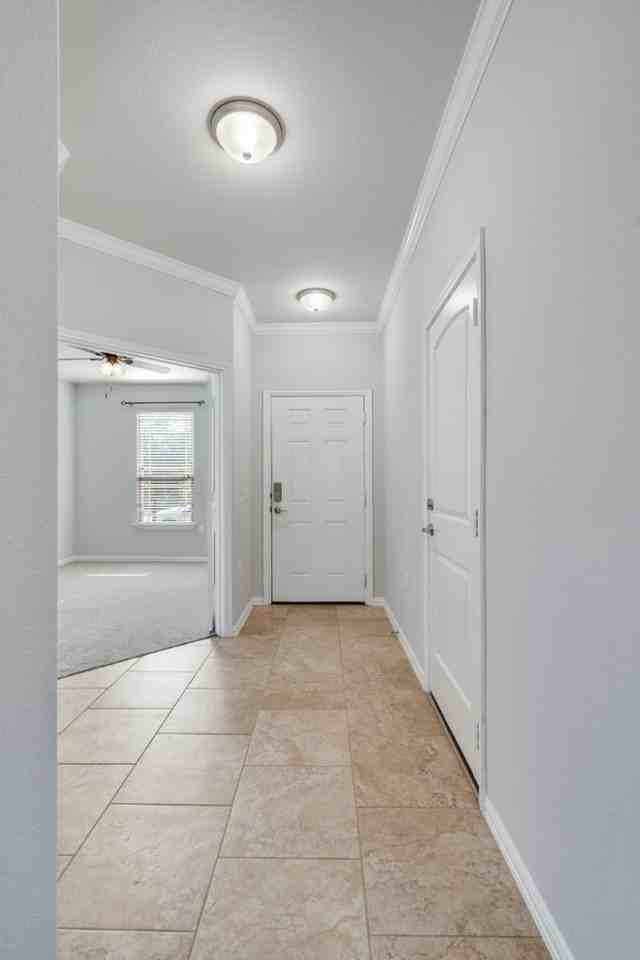 5704 Arbor Hills Lane - Photo 5 of 32