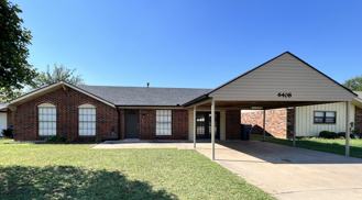 6408 Nw Oak Ave - Photo 1 of 1