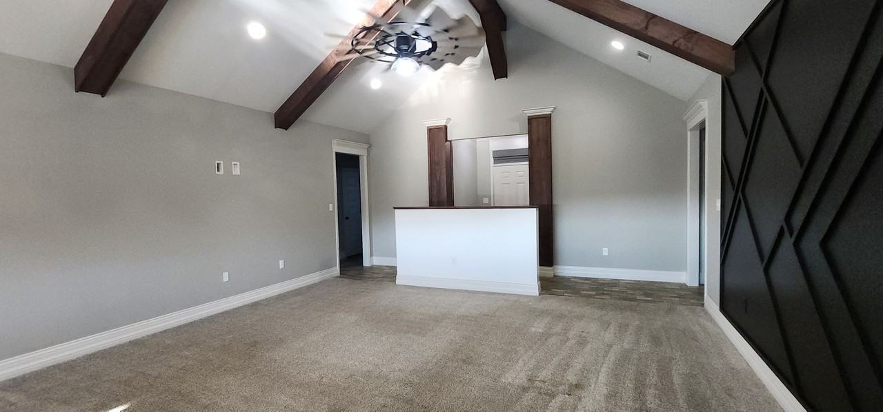 4020 Crusader Ct - Photo 3 of 18