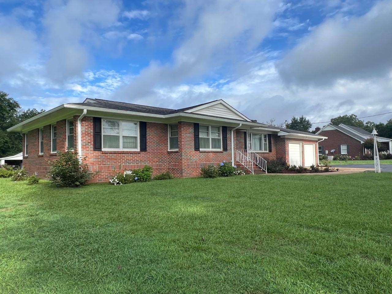 3065 Us Highway 231 - Photo 2 of 17