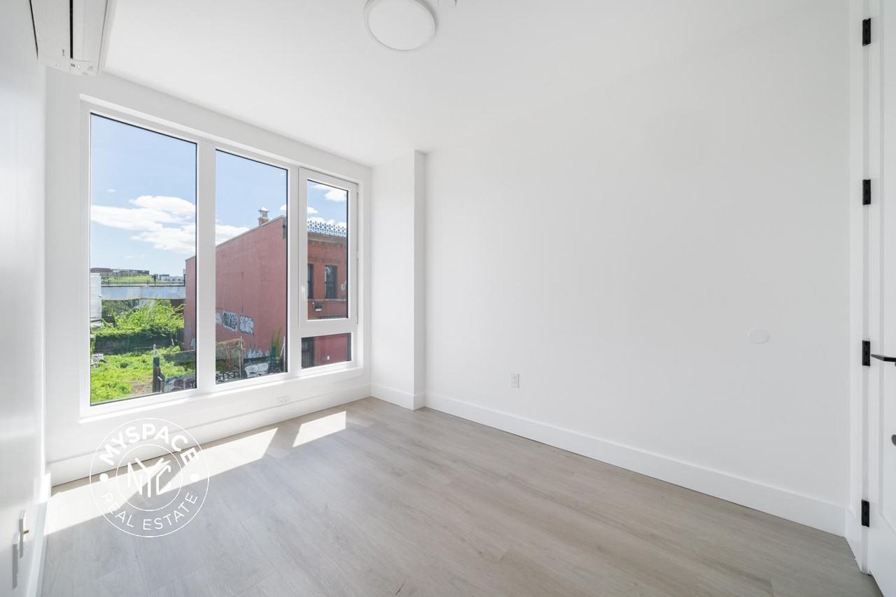 649 Hart St #5h - Photo 5 of 18