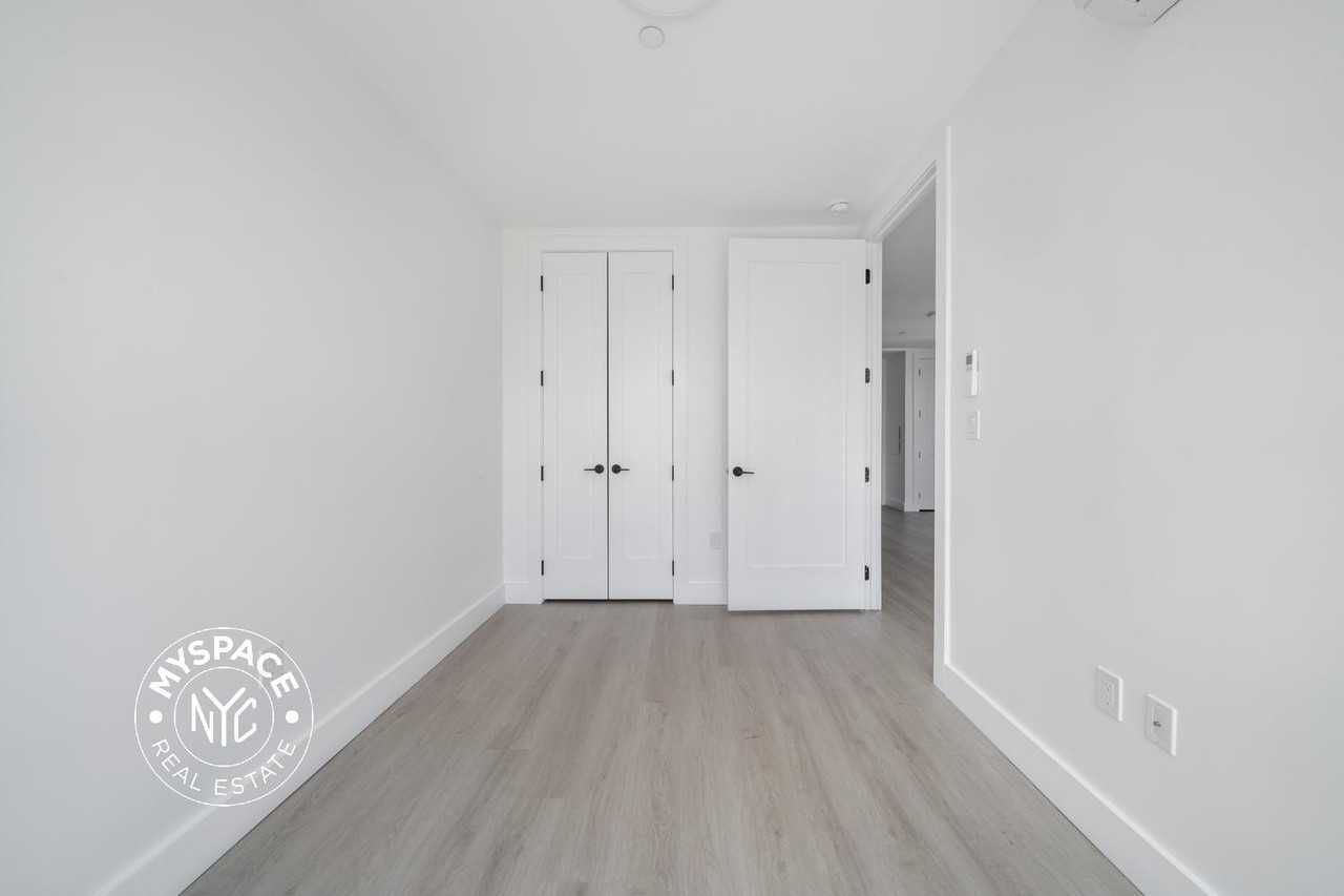 649 Hart St #5h - Photo 6 of 18