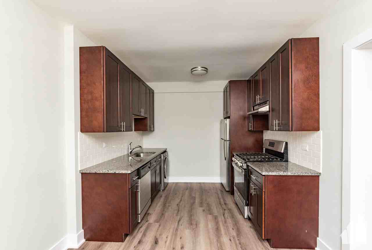 485 Roger Williams Avenue #725-21 - Photo 5 of 13