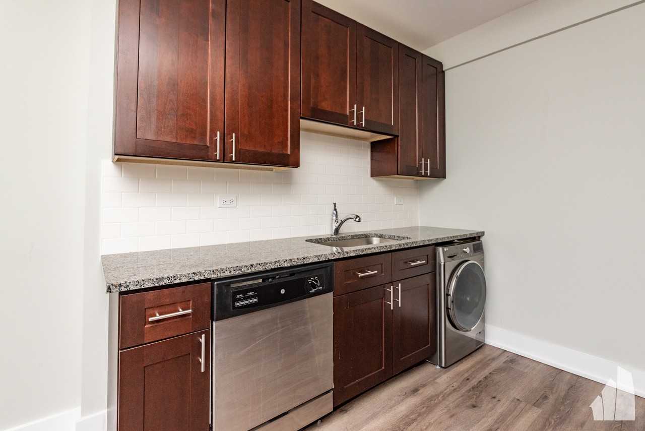 485 Roger Williams Avenue #725-21 - Photo 7 of 13