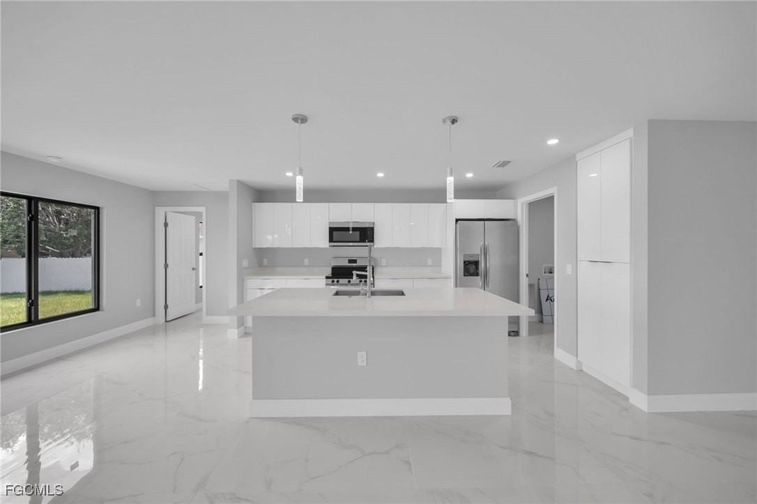 2001 Nw 20th St - Photo 2 of 21