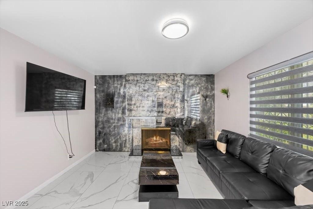 3001 Carruth St - Photo 7 of 50