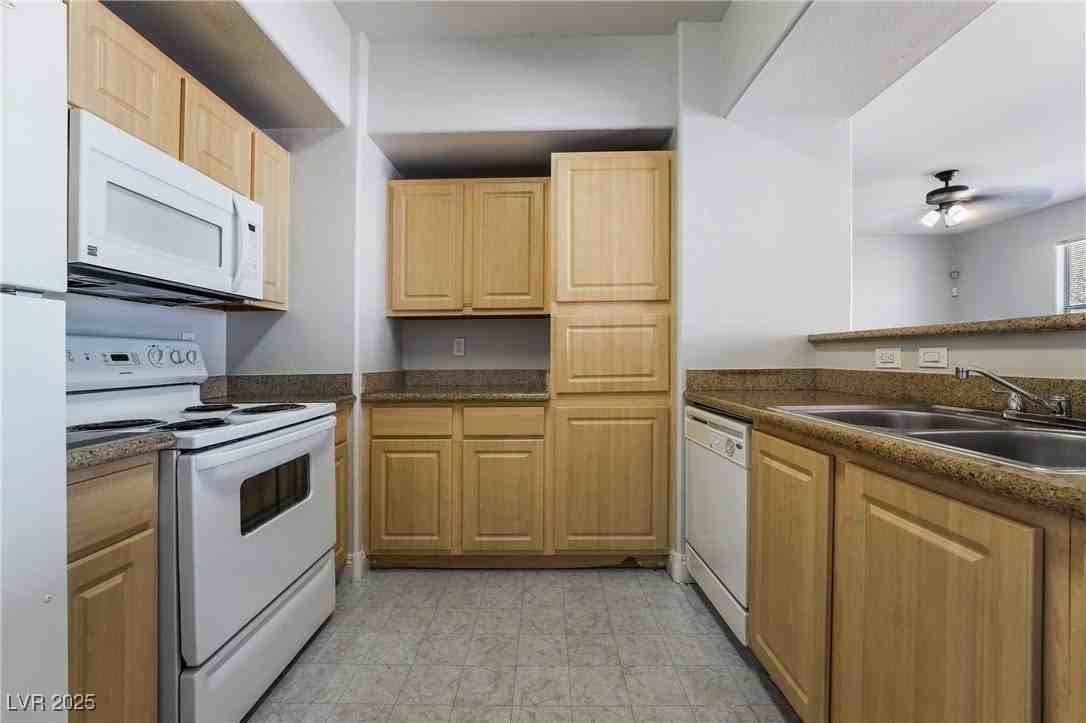 8000 Badura Ave #1133 - Photo 6 of 21