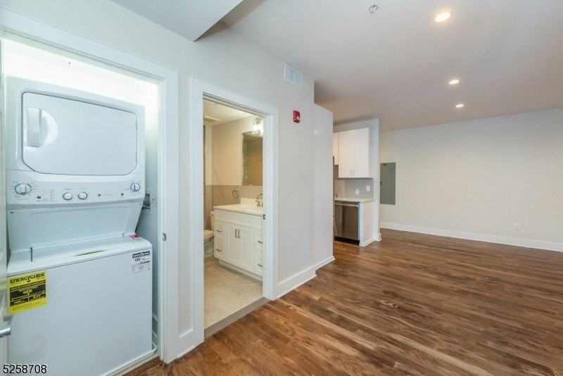 16 Waverly Pl #B - Photo 5 of 13