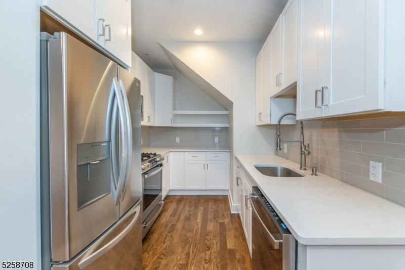 16 Waverly Pl #B - Photo 6 of 13