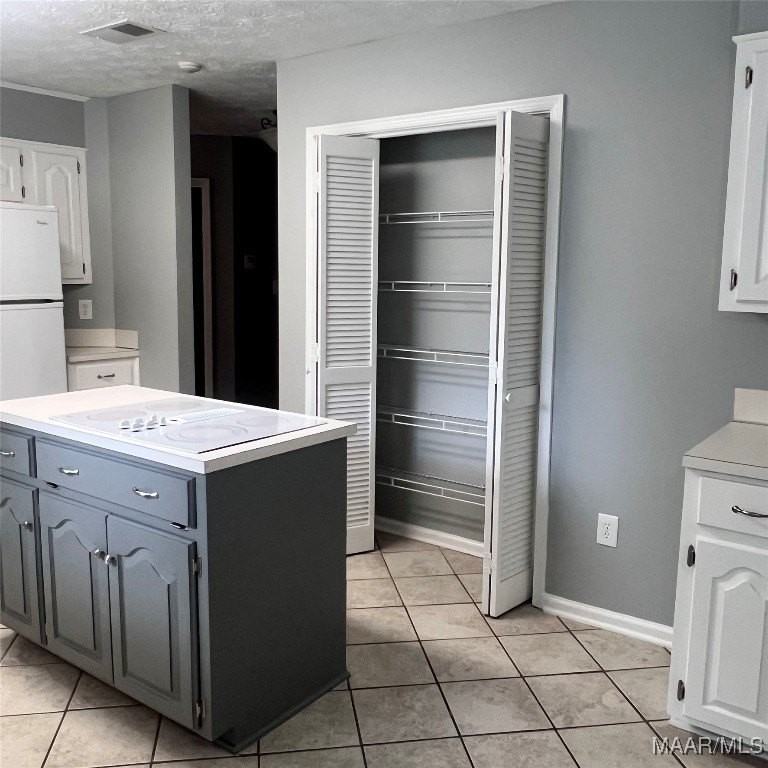 3957 Elm Ave - Photo 7 of 31