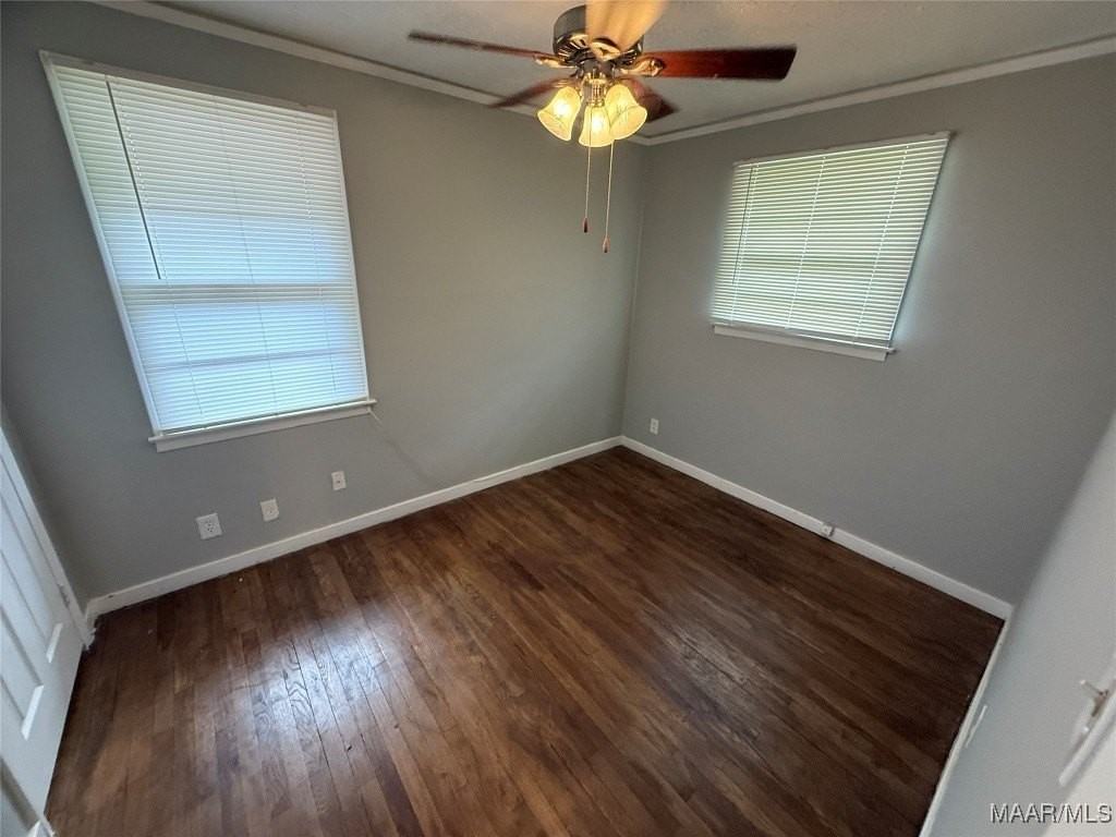 2030 Windsor Ave - Photo 6 of 10