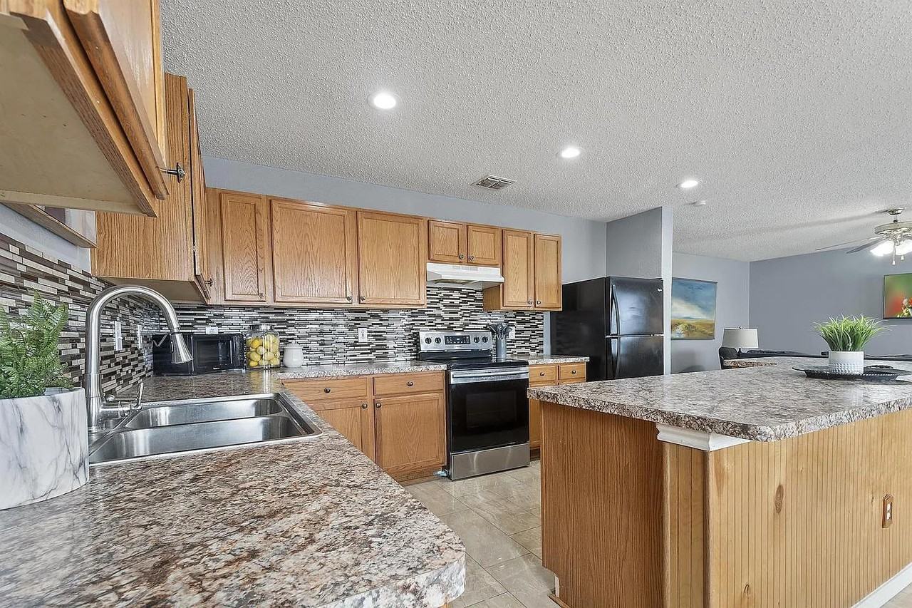 Mainsail Ln - Photo 3 of 9