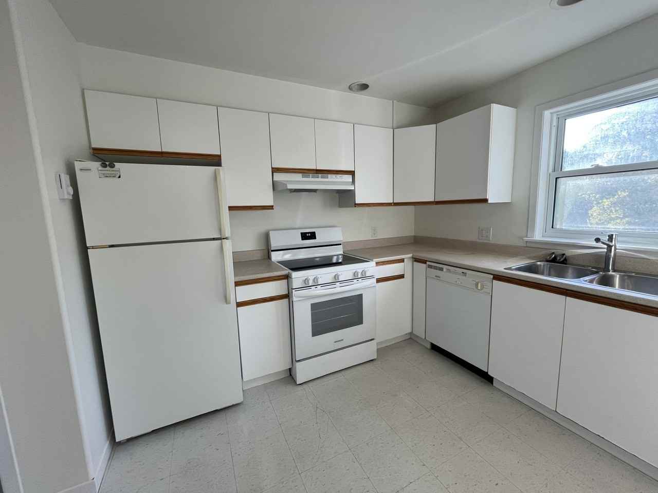 250 Ellerdale Streetunit 6 #6 - Photo 2 of 28