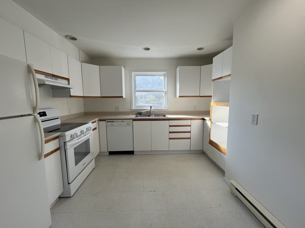 250 Ellerdale Streetunit 6 #6 - Photo 3 of 28