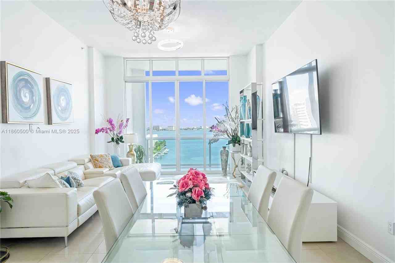 7900 Harbor Island Dr #PH14 - Photo 7 of 27