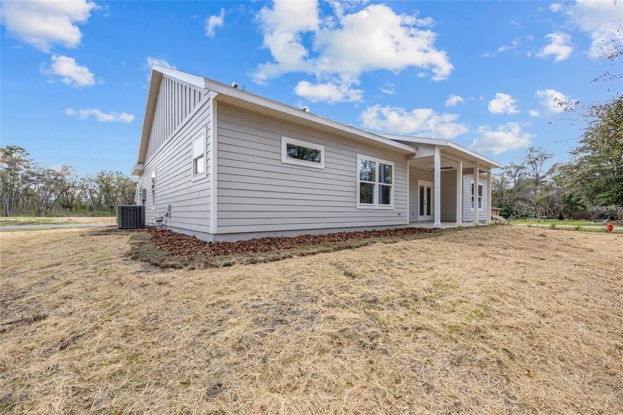 601 Fisher Dr - Photo 3 of 29