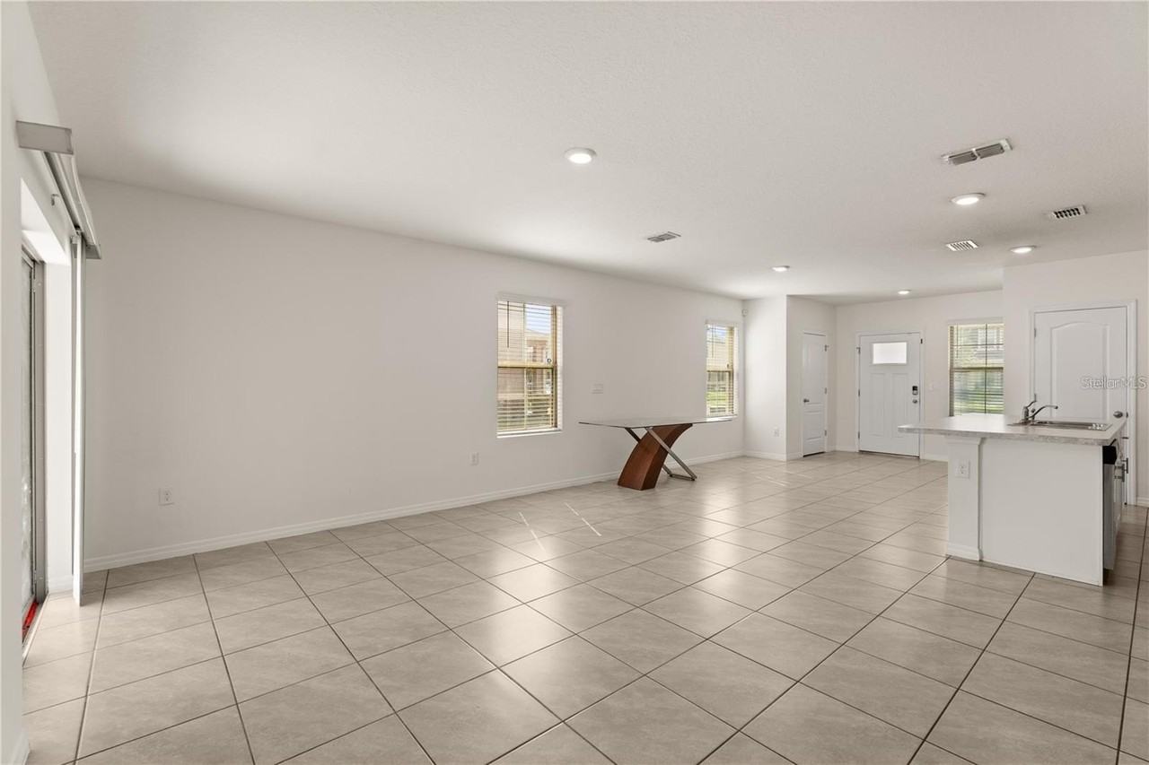 1797 Red Canyon Dr - Photo 2 of 28