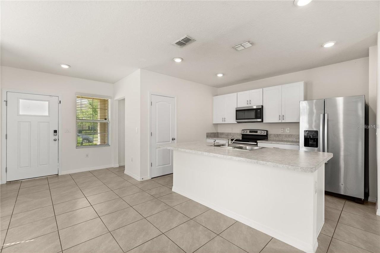 1797 Red Canyon Dr - Photo 6 of 28