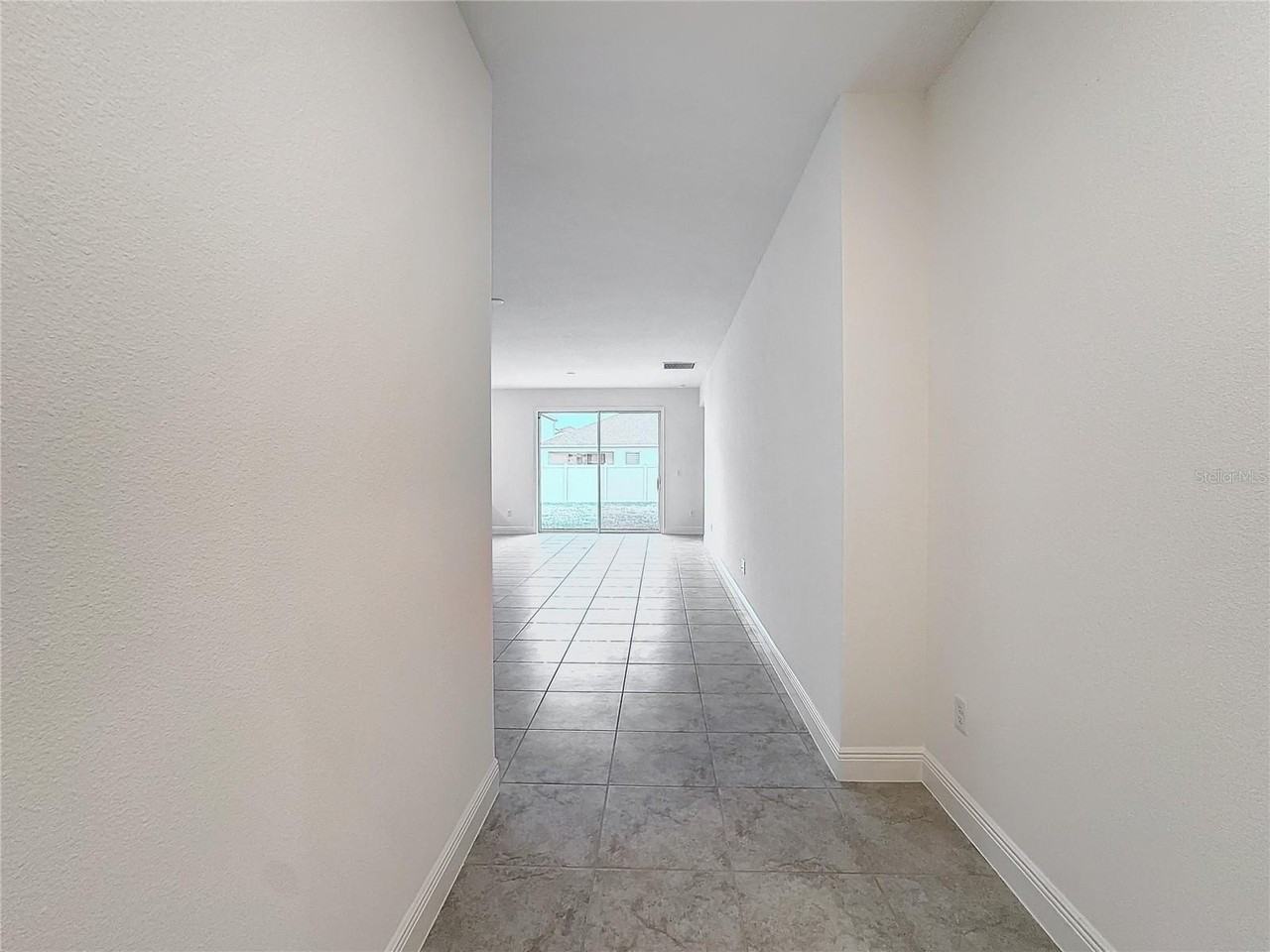 4959 Shady Pines Drive - Photo 7 of 48