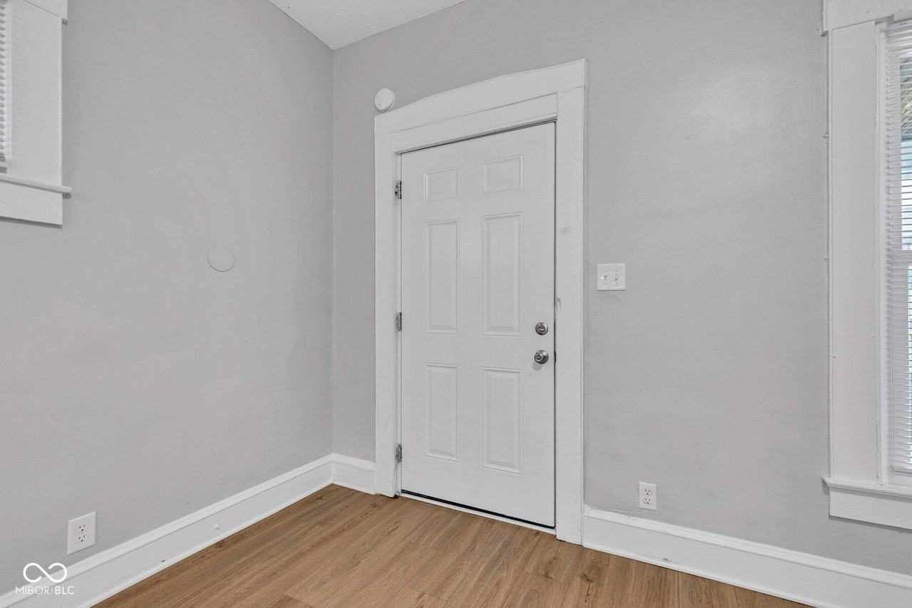 3628 Birchwood Ave - Photo 5 of 33