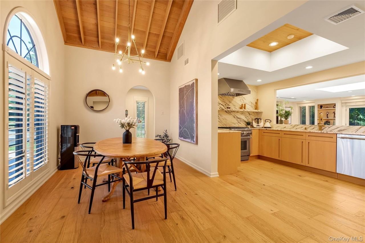 15 Parkway Dr - Photo 6 of 45