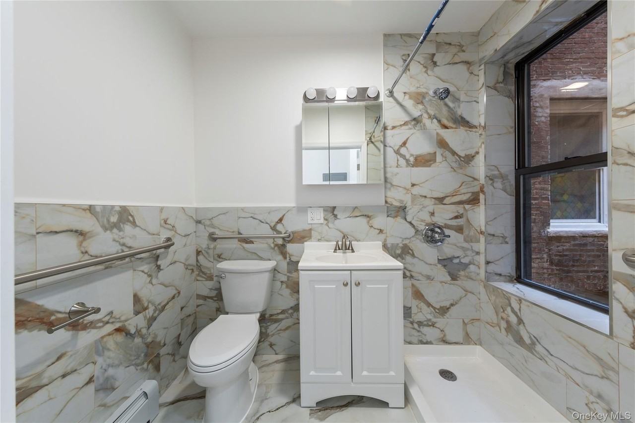 1587 Lincoln Pl #1 - Photo 4 of 14