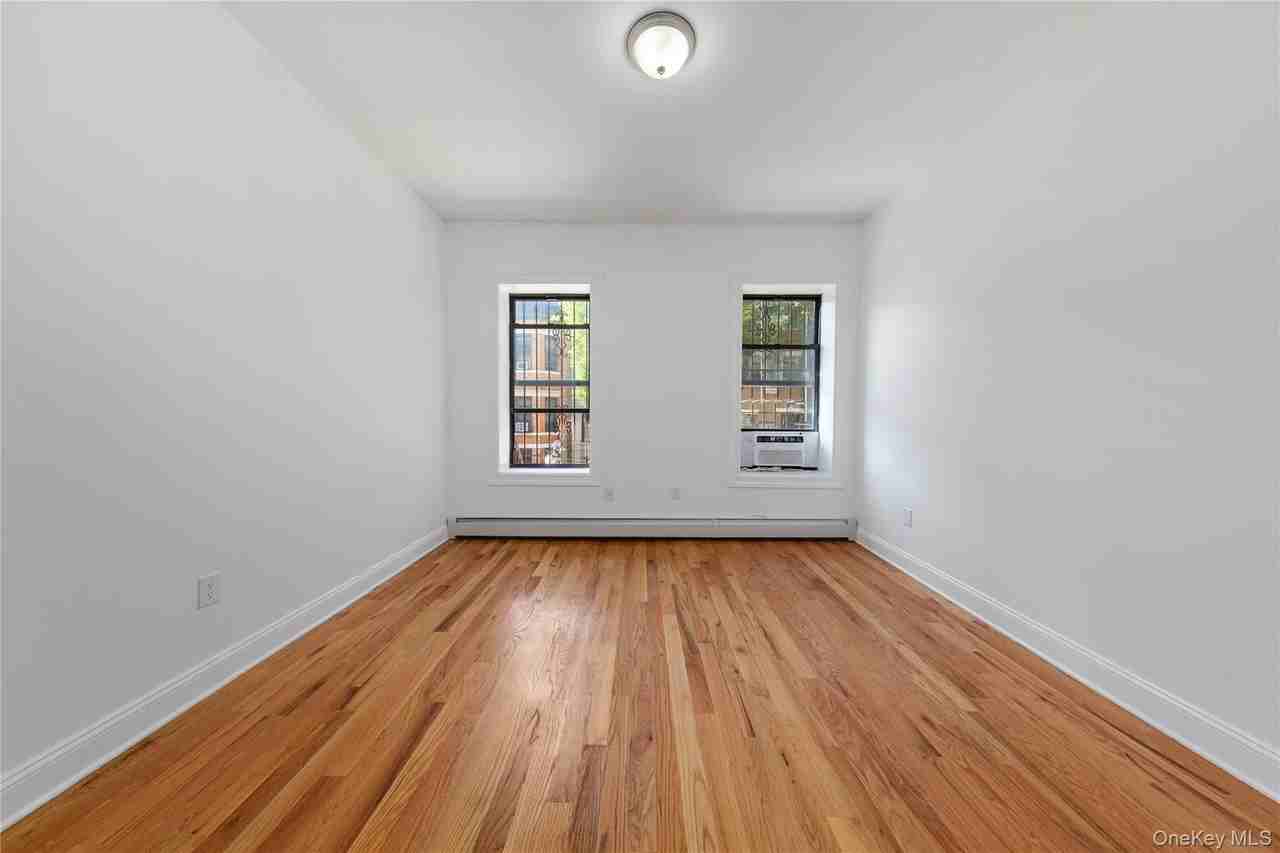 1587 Lincoln Pl #1 - Photo 6 of 14