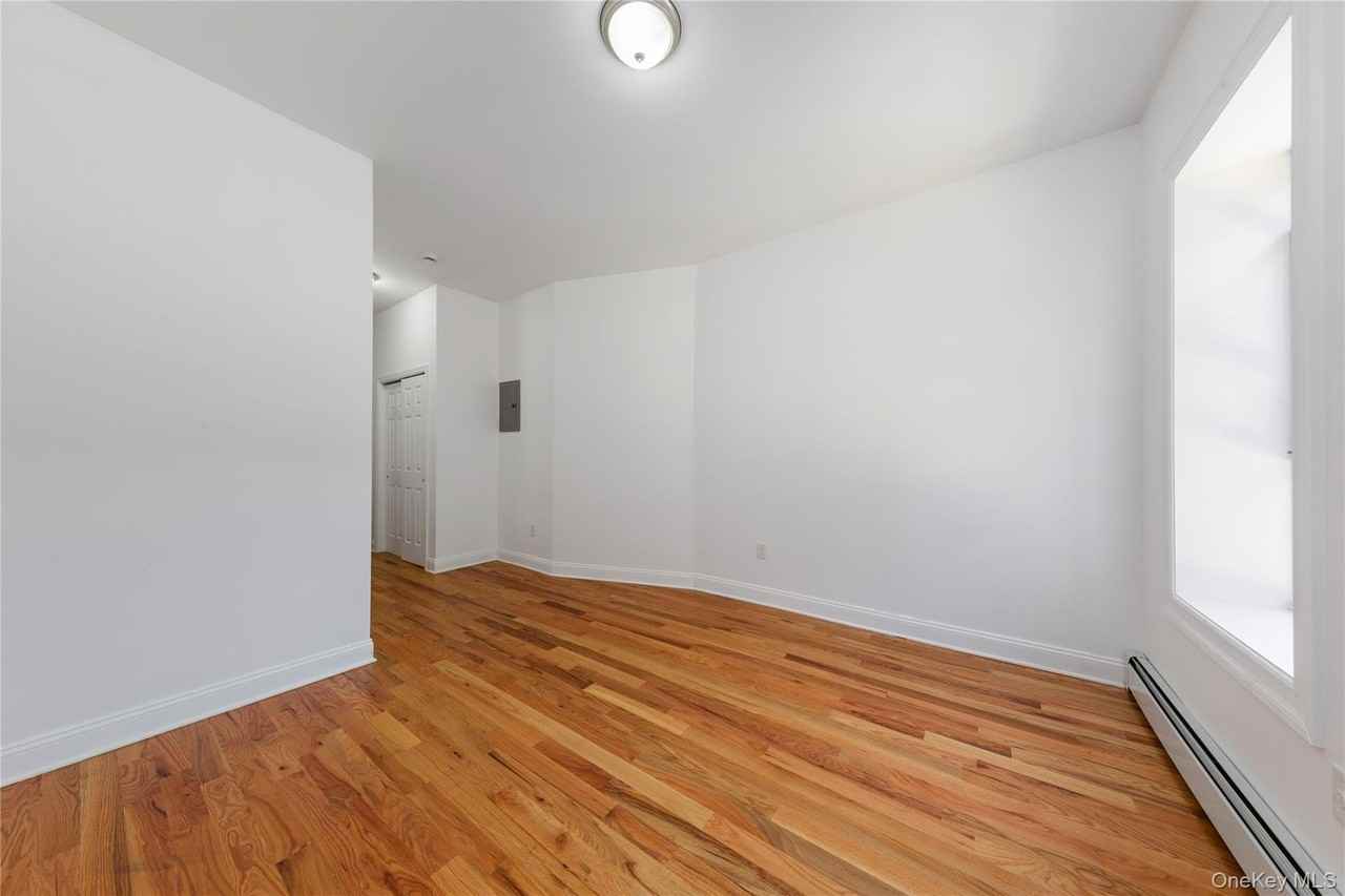 1587 Lincoln Pl #1 - Photo 7 of 14