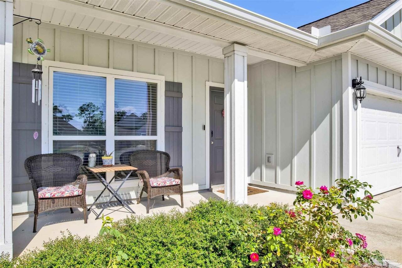 5789 Conley Ct - Photo 3 of 26