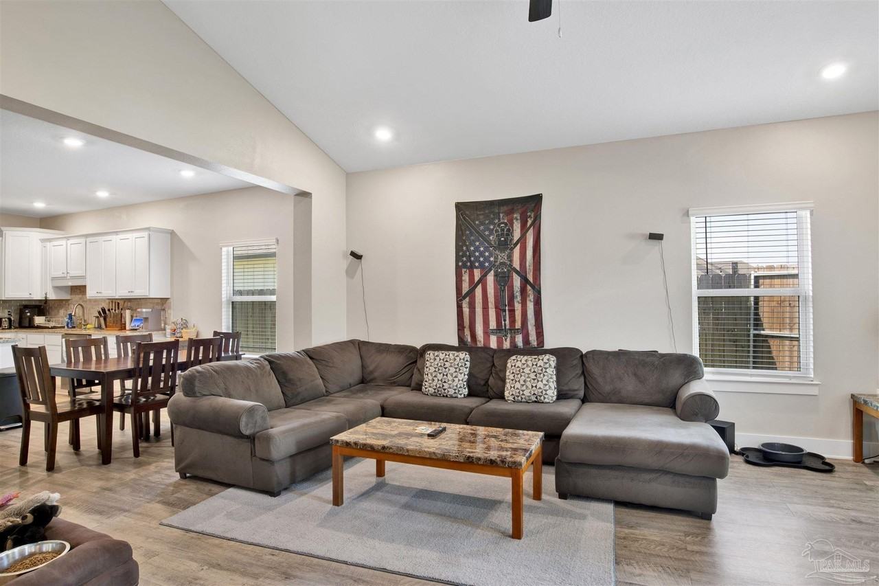 5789 Conley Ct - Photo 6 of 26