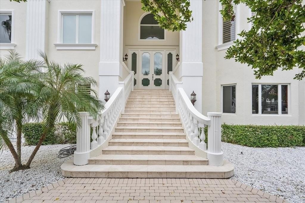 414 Se 25th Ave - Photo 6 of 50