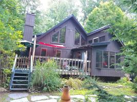 featured image of 1785 Shorewood Dr