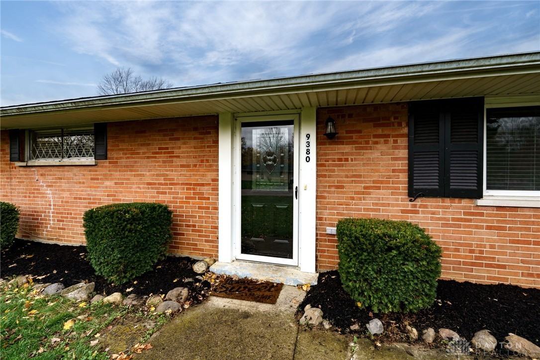 9380 Shawhan Dr - Photo 3 of 27