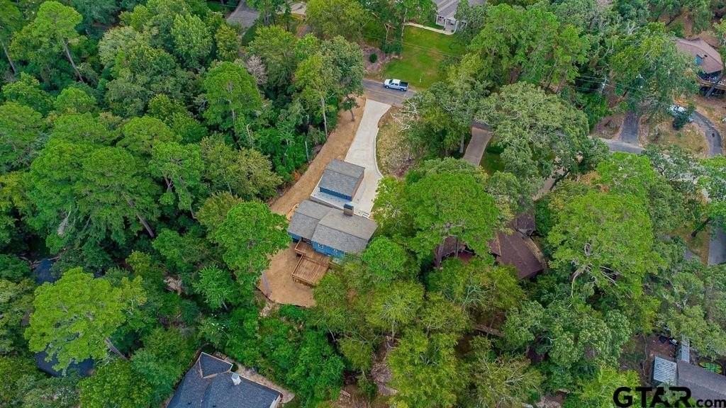 309 Rosewood Dr - Photo 3 of 46