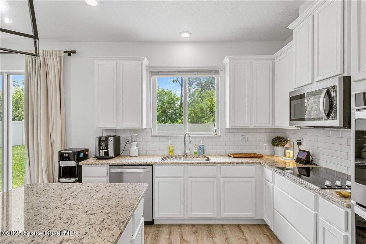 1116 Potenza Dr - Photo 6 of 25