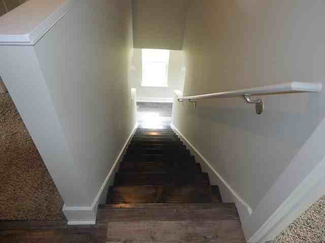 401 Bee Cove Way - Photo 7 of 19