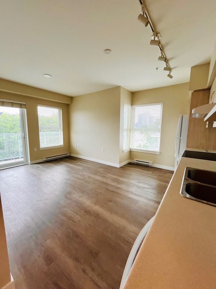 75 Southwest Marine Drive #604 - Photo 3 of 14