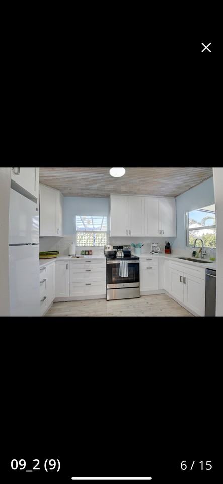 212 SW First Ave - Photo 2 of 15