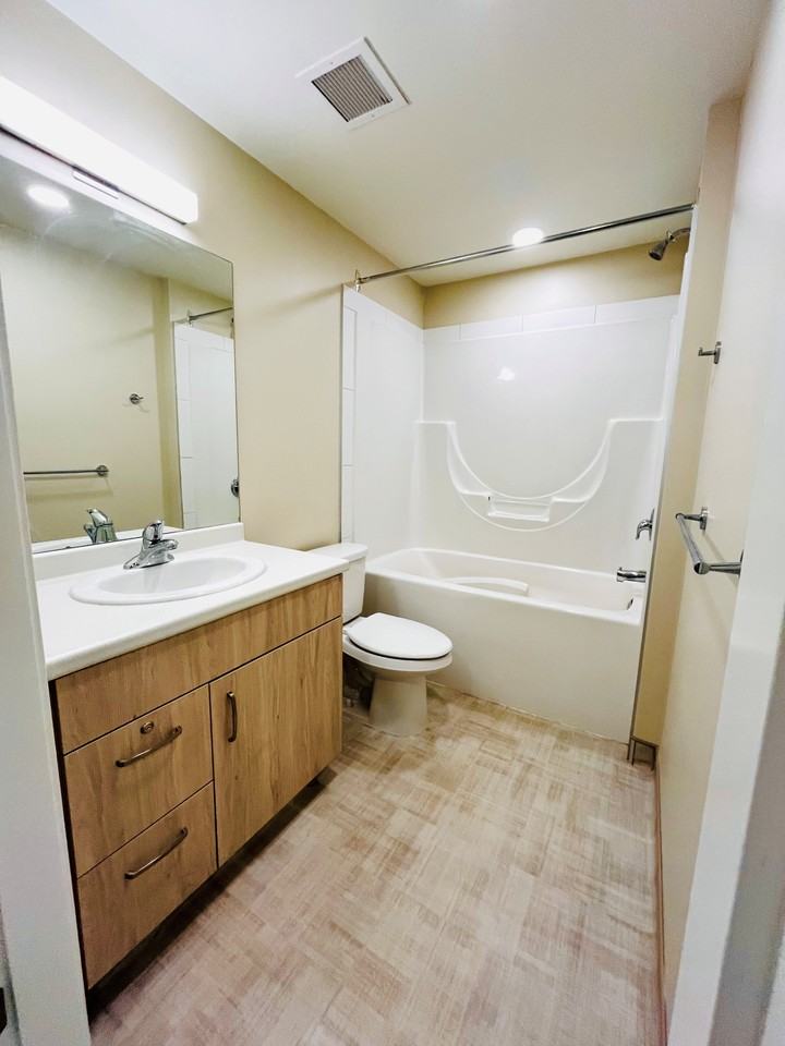 75 Southwest Marine Drive #604 - Photo 7 of 11